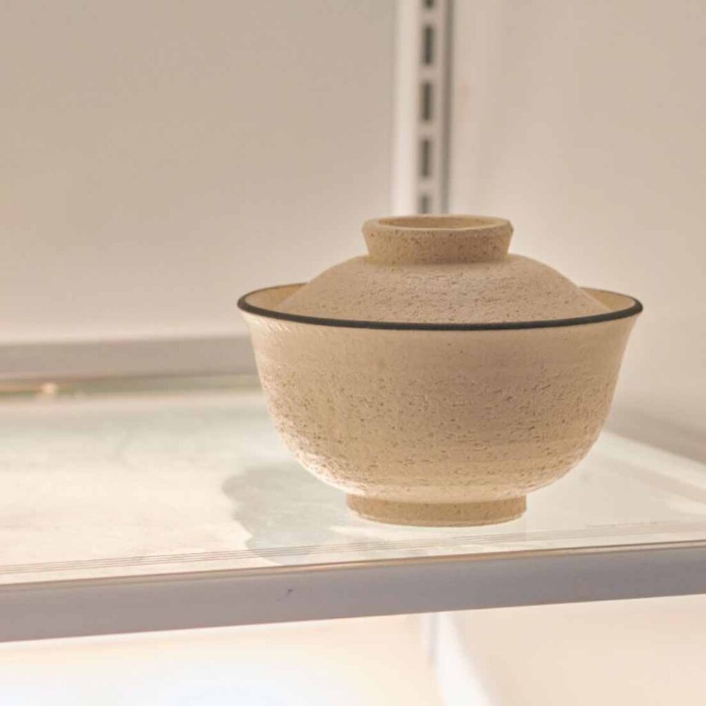 未使用品：伊賀焼窯元『長谷園』の陶珍（大）陶器製おひつ 蓋
