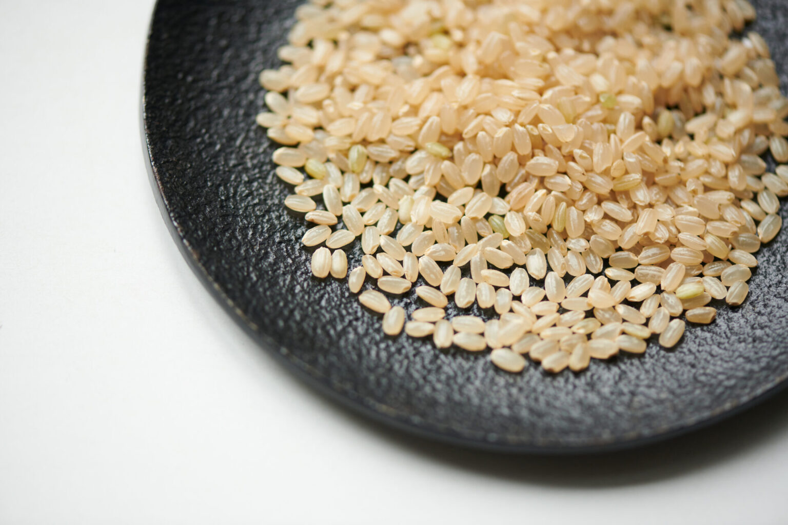 自然栽培米 天日干し コシヒカリ 2024年産》コシヒカリ玄米/白米 2kg〜【無農薬・無肥料 自然栽培